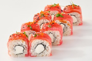 Филадельфия с тунцом 3/4