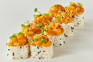 С тартаром из лосося